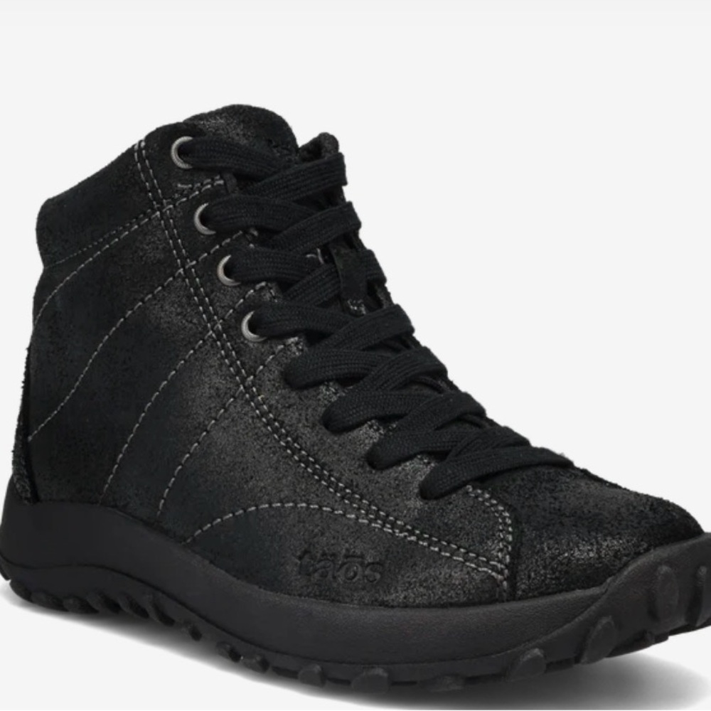 Taos Footwear Trail Mix Black NIB Size 10 Women’s